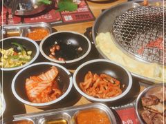 -青瓦炭韩潮烤肉(花园道店)
