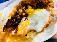 -清真马乐贝腊牛肉蛋黄菜夹馍(马蓉洒金桥店)