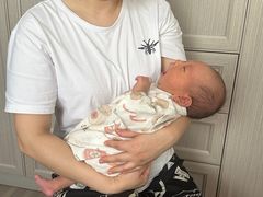 -爱贝尔高端月嫂(母婴护理)