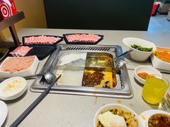 -海底捞火锅(旭辉MALL店)