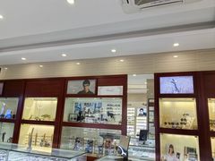 -吴良材眼镜(北中路店)