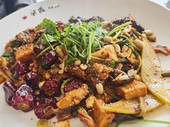 -拿渡·水煮鱼麻辣香锅(王府井奥莱·香江小镇店)