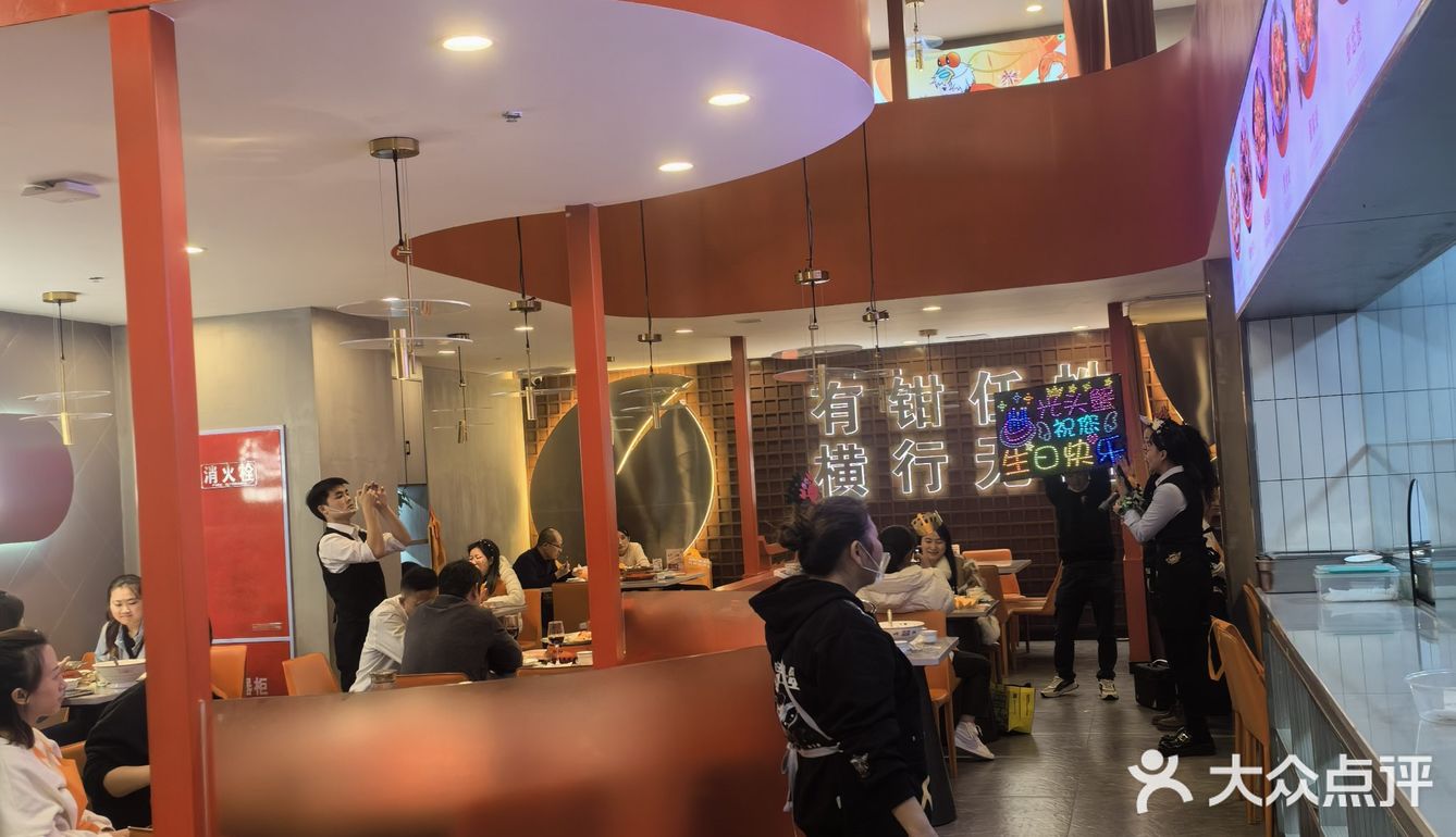 吃腻了建设路的小吃？那就来试试这家干锅叭[色][色]