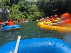 -安吉龙王山峡谷漂流
