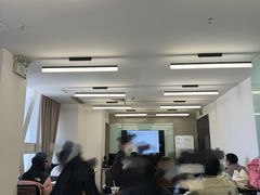 -金夫人化妆摄影职业培训学校