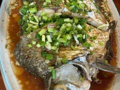 清蒸鳊鱼-小乡小镇·传承桐庐土菜·老板亲自烧的菜