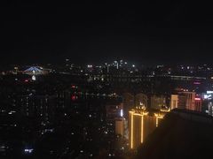 夜景-世贸旋转自助餐厅(360°高空观景店)