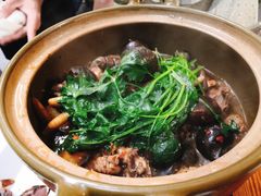 招牌必点-田螺鸡煲-食爺炭炉鸡煲·烧烤