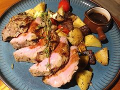 -JINNS锦时 steak&pizza(浸信会礼拜堂旧址店)