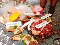 -黑牛の場烤肉(摩天活力城店)