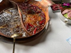-墨居上隐·院子里火锅(峨眉店)