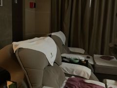 -金色印象·4K影院式足体养生(杨家坪西郊店)