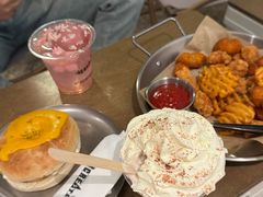 -J Create城市露营咖啡·简餐·宠物(上海动物园店)