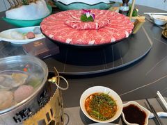 -鼎泰亨·海鲜牛肉餐厅(滨江店)