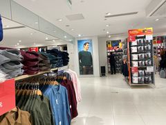 -优衣库(昆明七彩METOWN购物中心店)