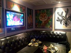 -环球梦主题KTV(曲阳生活购物中心店)