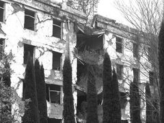 -四川汶川特大地震漩口中学遗址
