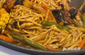 Braised Pork Rib Noodles