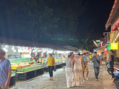 -拉威海鲜市场