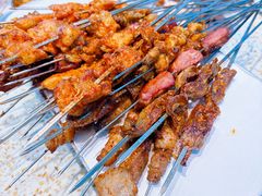 -小董哥烤串·爆汁大油边(故宫店)
