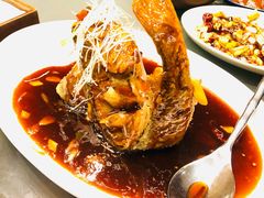 糖醋脆皮黄花鱼-君悦酒店·1881·北京烤鸭