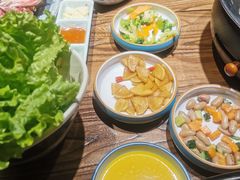 -明洞阿姨·韩式酱蟹烤肉·创意料理(三元桥店)