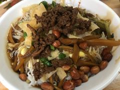 -罗家杏传统特色海南粉(人民西路总店)