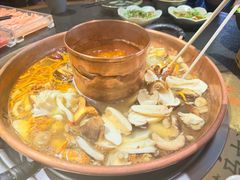 -菌自由丨野生菌火锅特色庭院餐厅(丽江古城店)