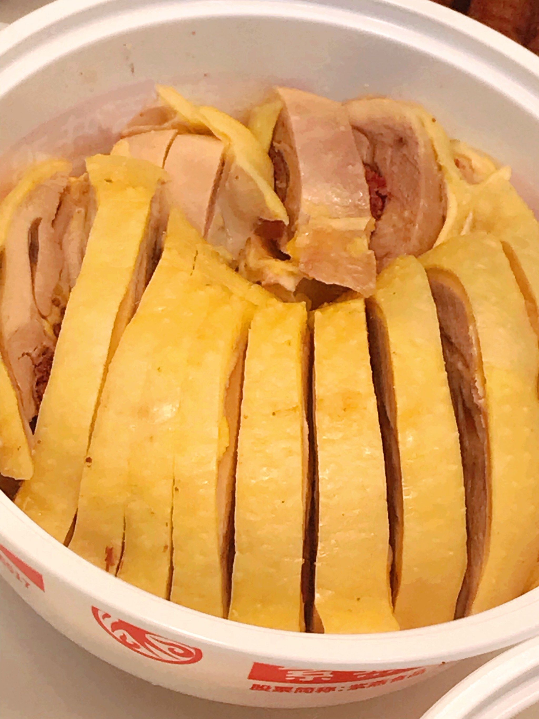 紫燕百味鸡家的藤椒鸡和夫妻肺片很好吃