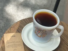 肯**
