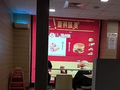 -麦当劳(乳山路店)
