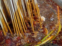 -李记称盘牛杂串串(广厦店)
