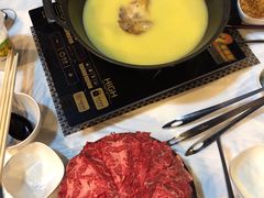 -鲜入围煮花胶鸡海鲜火锅