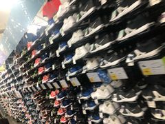 -迪卡侬(西华店)