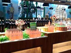 -亚马逊环球美食百汇(新城吾悦广场店)