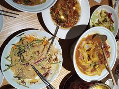 -关东小磨东北菜(上海长风大悦城店)
