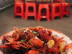 -冶建镜子·老南昌大排档·江西虾王(总店)