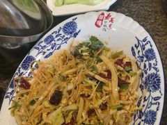 -老关东铁锅炖(上游街店)