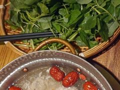 -吃饭皇帝大土家民族菜(正大广场店)