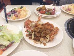 泉福居酱骨头自助美食-泉福居酱骨头自助广场(南大街商业步行街店)