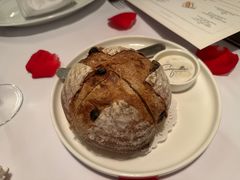 餐前面包黄油-壳里西餐厅Coquille Seafood Bistro(蒙自路店)