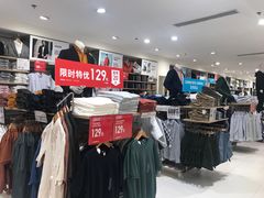 -优衣库(重庆星光时代广场店)