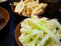 -巴四老城区炭火蛙锅(张江店)