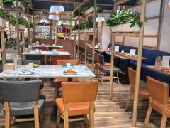 -渝信川菜 · 川味家常菜(财富购物中心店)