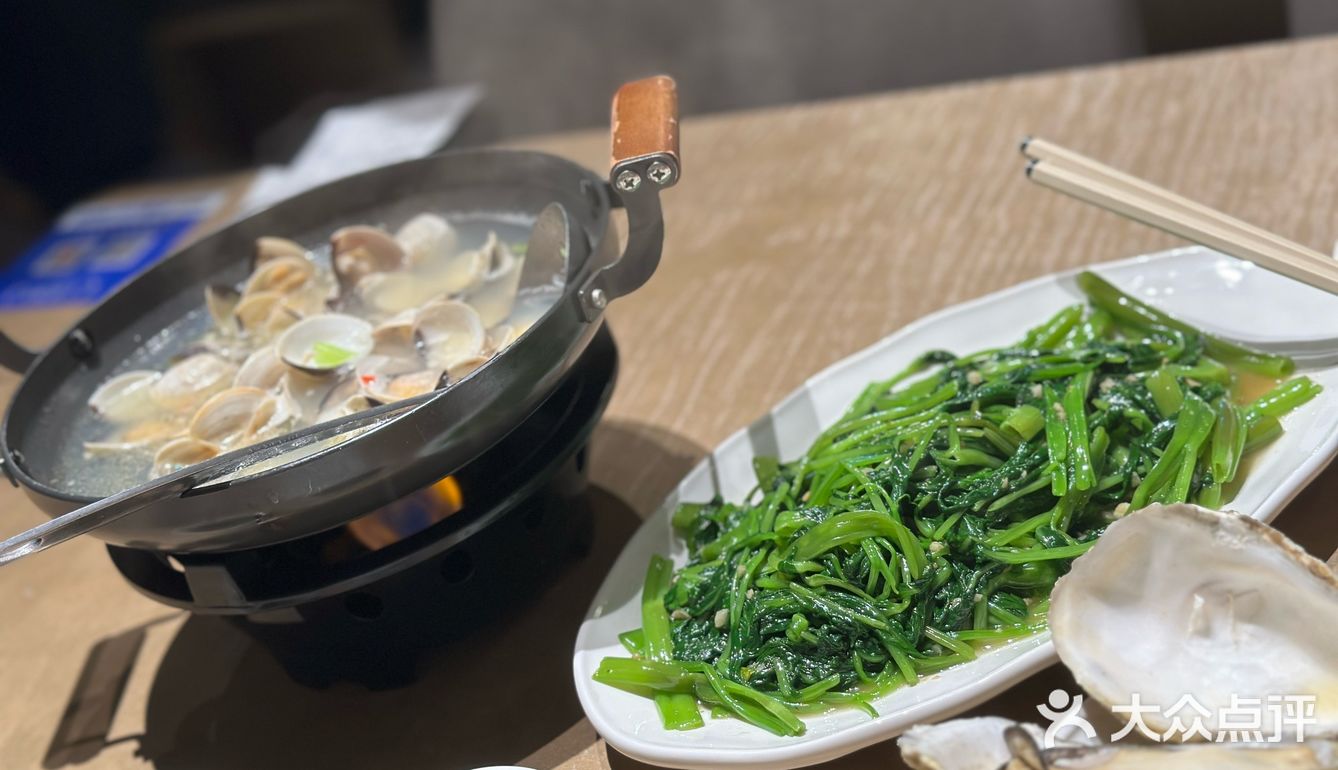 🍤海鲜控的天堂！海螺汤、生蚝，美味不打烊！🌙