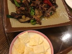 -萨宁音登锡伯风味餐厅(一楼店)