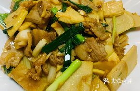 Stir-fried Wild Boar Pork with Country Bamboo Shoots