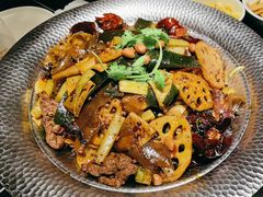 -辣尚瘾·烤鱼·新川菜(交大直营店)