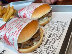 蘑菇牛肉汉堡-FATBURGER 特富客汉堡(外交公寓店)