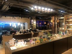 -光海书局(南京东路第一百货店)